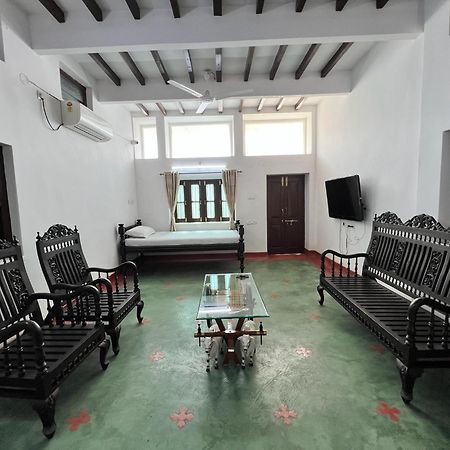 Laxmi Nivas 1949 Bed & Breakfast Secundurabad Екстериор снимка